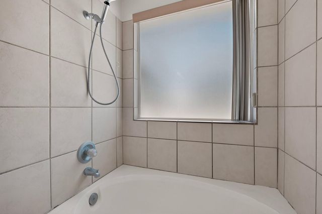 19 Buckbrush Place, Los Lunas, NM 87031