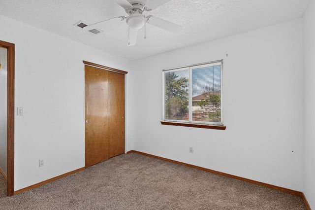 19 Buckbrush Place, Los Lunas, NM 87031