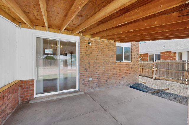 19 Buckbrush Place, Los Lunas, NM 87031