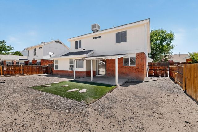 19 Buckbrush Place, Los Lunas, NM 87031