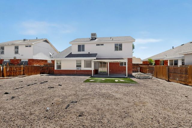 19 Buckbrush Place, Los Lunas, NM 87031