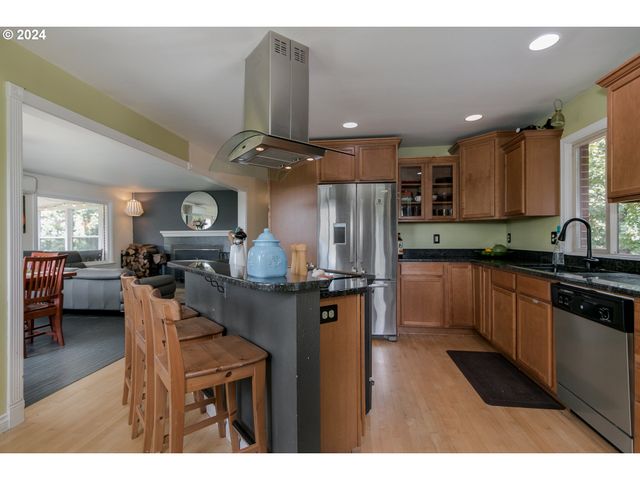 1151 Lorane Hwy, Eugene, OR 97405