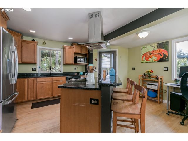 1151 Lorane Hwy, Eugene, OR 97405
