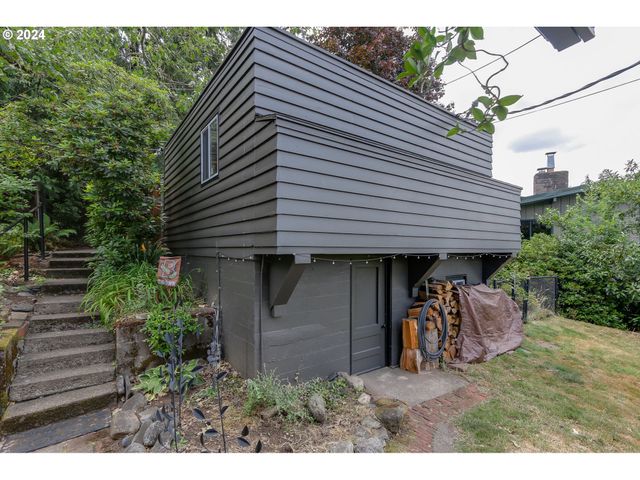 1151 Lorane Hwy, Eugene, OR 97405