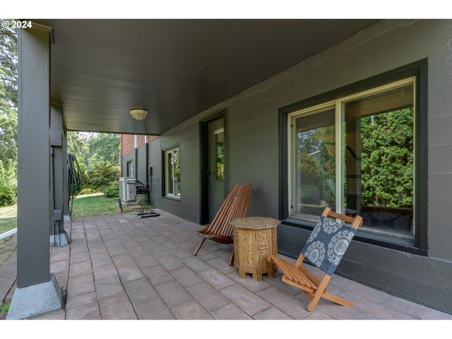 1151 Lorane Hwy, Eugene, OR 97405