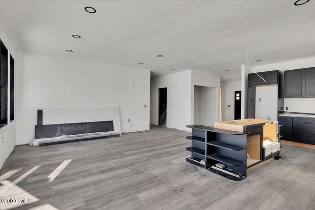 36 Locust Grove Road, Saratoga Springs, NY 12866