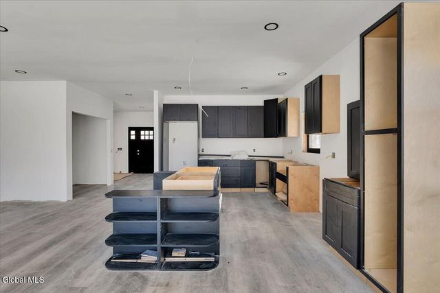 36 Locust Grove Road, Saratoga Springs, NY 12866