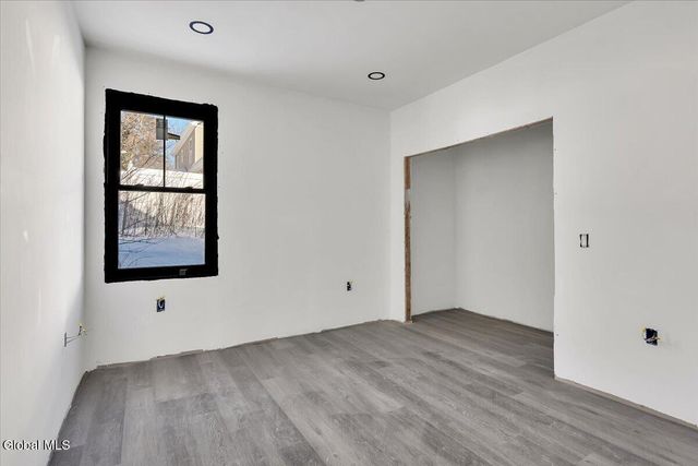 36 Locust Grove Road, Saratoga Springs, NY 12866