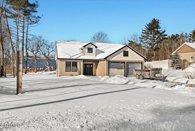 36 Locust Grove Road, Saratoga Springs, NY 12866