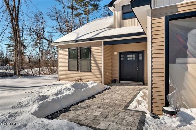 36 Locust Grove Road, Saratoga Springs, NY 12866