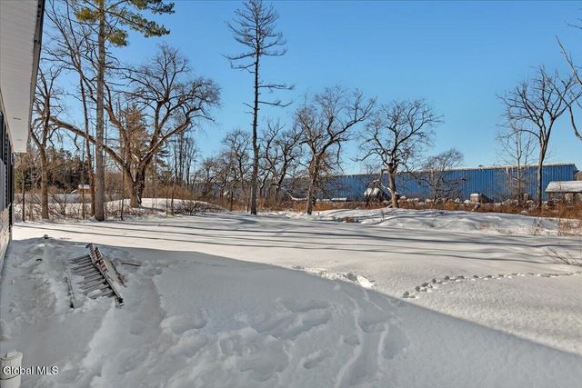 36 Locust Grove Road, Saratoga Springs, NY 12866