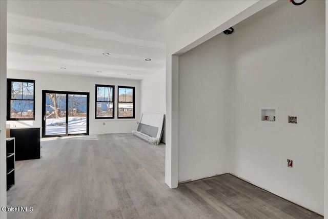 36 Locust Grove Road, Saratoga Springs, NY 12866