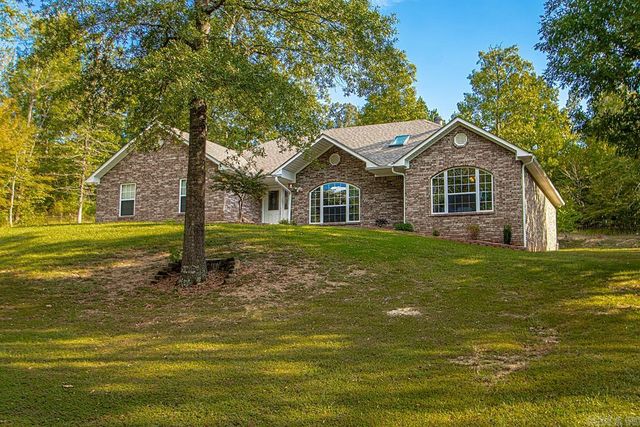 435 Coachlight Road, Hot Springs, AR 71913