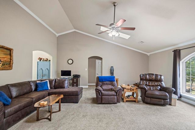 435 Coachlight Road, Hot Springs, AR 71913
