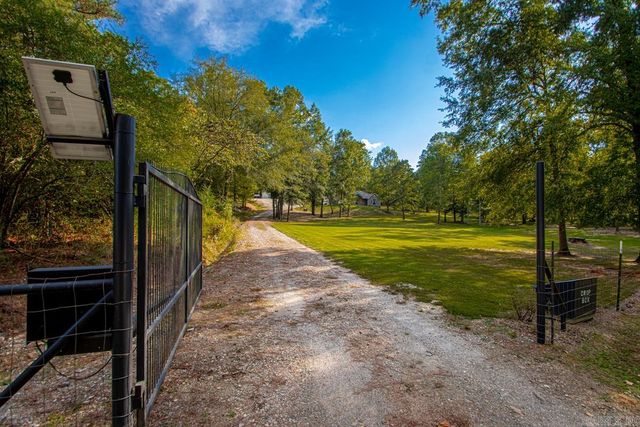 435 Coachlight Road, Hot Springs, AR 71913