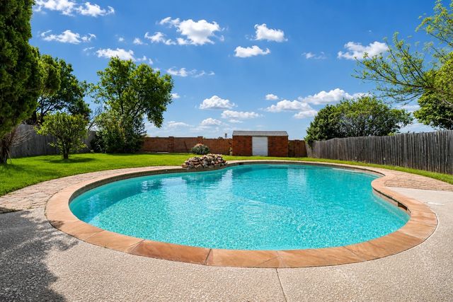 514 Palm Desert Drive, Garland, TX 75044