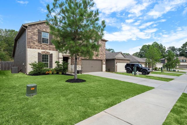 4210 Amber Ruse Drive, Conroe, TX 77304