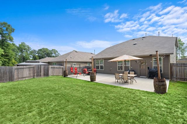 4210 Amber Ruse Drive, Conroe, TX 77304