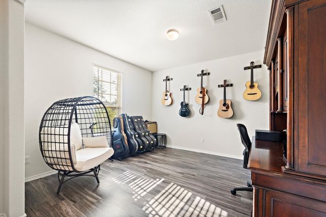 4210 Amber Ruse Drive, Conroe, TX 77304
