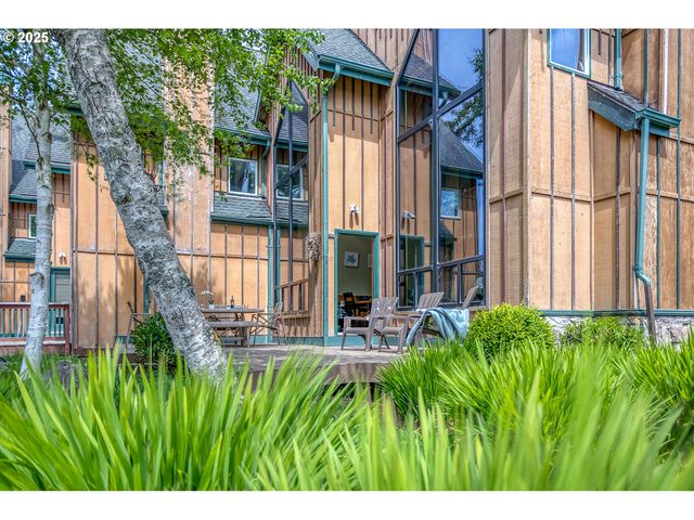 3360 Nw OCEANVIEW Dr, Newport, OR 97365