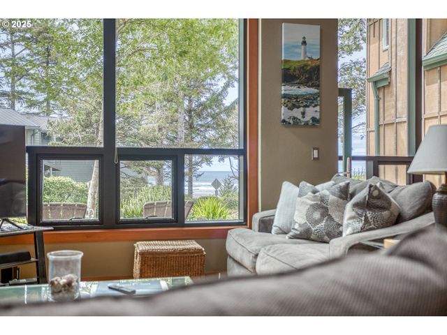 3360 Nw OCEANVIEW Dr, Newport, OR 97365