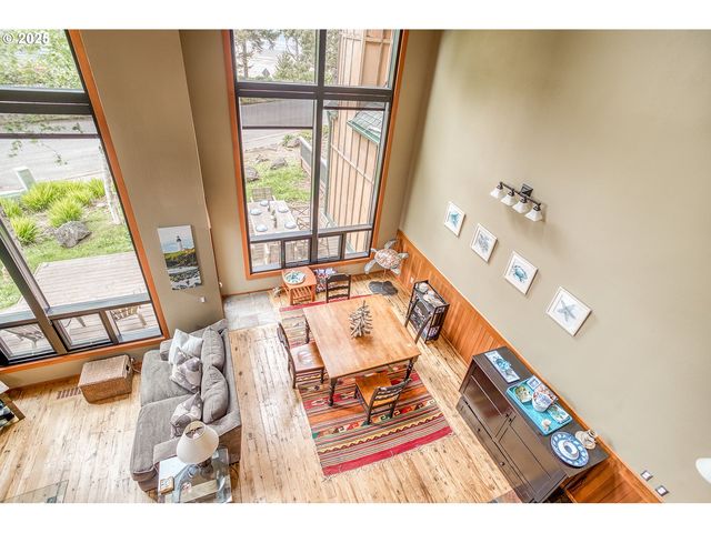 3360 Nw OCEANVIEW Dr, Newport, OR 97365
