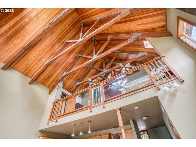 3360 Nw OCEANVIEW Dr, Newport, OR 97365