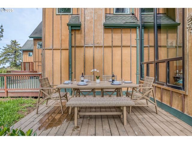 3360 Nw OCEANVIEW Dr, Newport, OR 97365