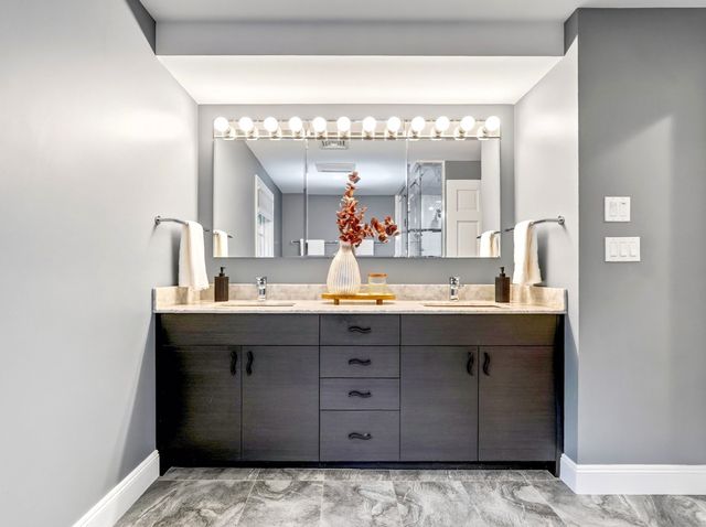 40 Wilson Rd, Bedford, MA 01730