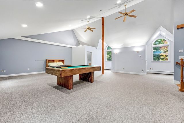 40 Wilson Rd, Bedford, MA 01730