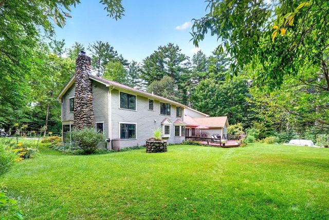 40 Wilson Rd, Bedford, MA 01730