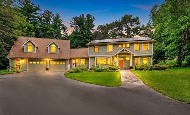 40 Wilson Rd, Bedford, MA 01730