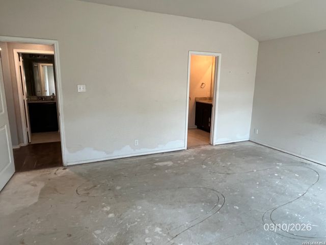 8167 Falcon Meadow, Converse, TX 78109