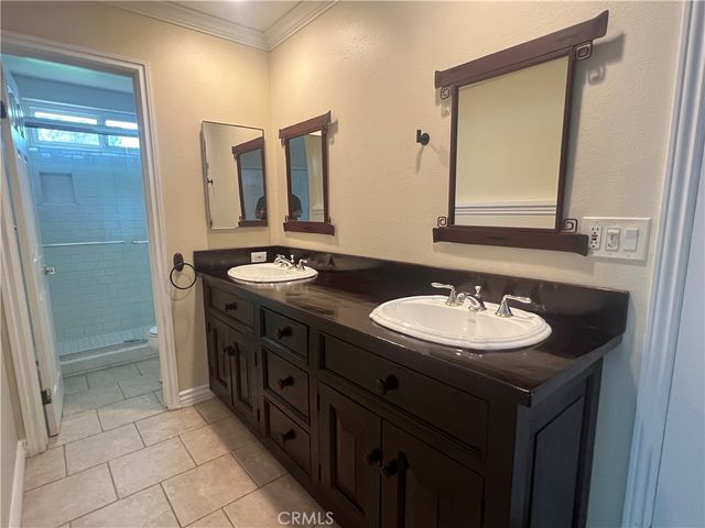 22840 Sparrowdell, Calabasas, CA 91302