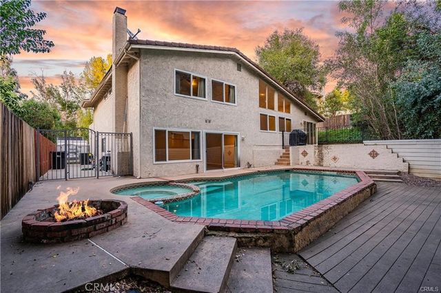 22840 Sparrowdell, Calabasas, CA 91302