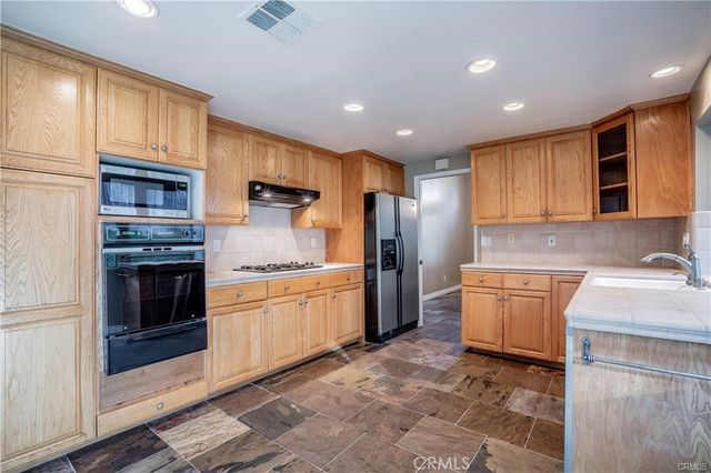 22840 Sparrowdell, Calabasas, CA 91302
