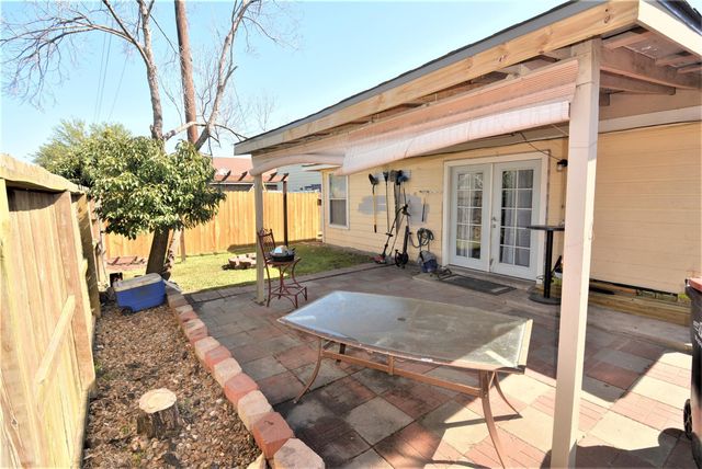 7423 River Pines Drive, Cypress, TX 77433