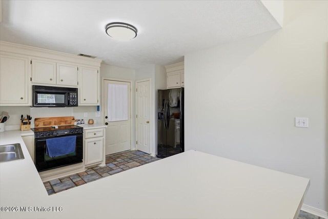 6016 Hawthorne Hill Road, Flowood, MS 39232