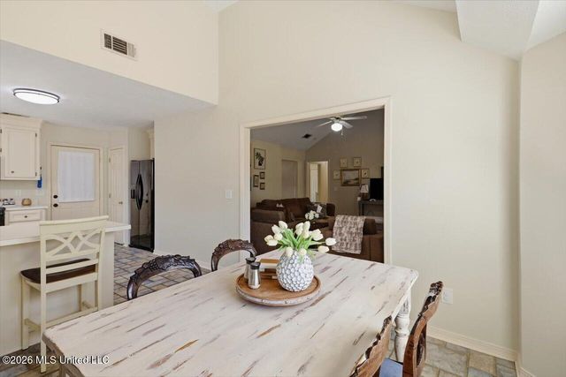 6016 Hawthorne Hill Road, Flowood, MS 39232