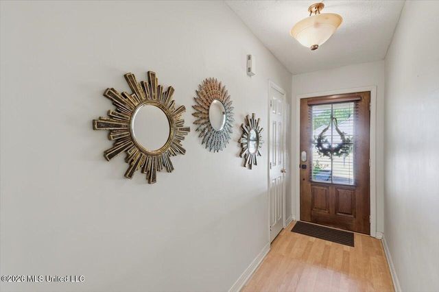 6016 Hawthorne Hill Road, Flowood, MS 39232