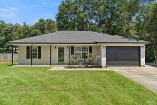 1016 Heathrow Dr, Cantonment, FL 32533