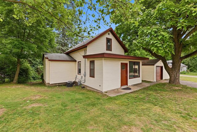 347 6 Mile Road, Comstock Park, MI 49321