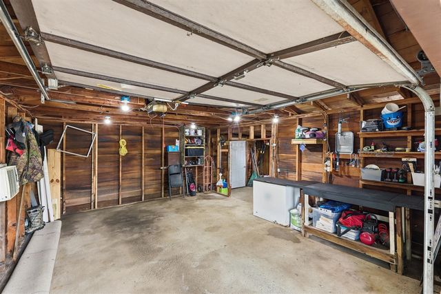 347 6 Mile Road, Comstock Park, MI 49321