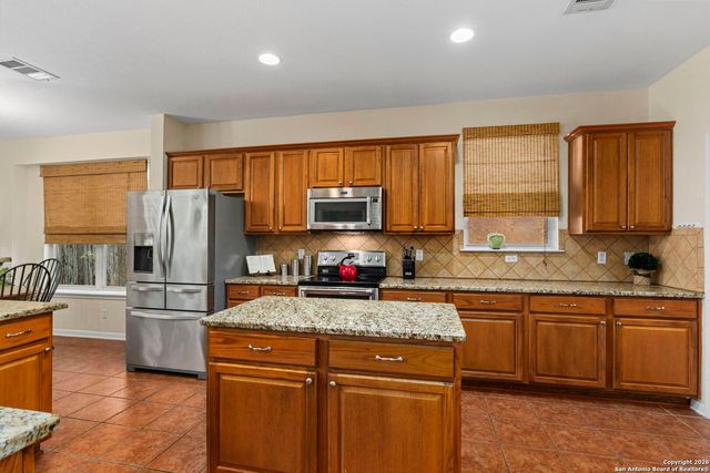 10648 Black Horse, Helotes, TX 78023