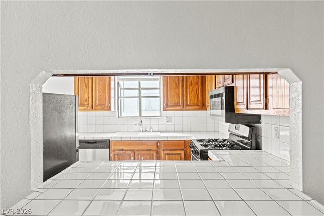 5105 Eldora Avenue 4, Las Vegas, NV 89146