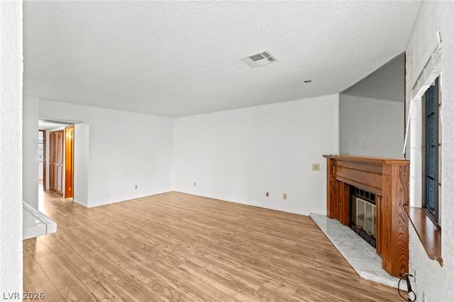 5105 Eldora Avenue 4, Las Vegas, NV 89146