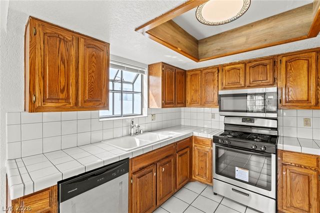 5105 Eldora Avenue 4, Las Vegas, NV 89146