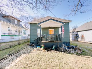 2044 Boyd St, Knoxville, TN 37921