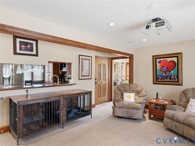 8416 Arnold Rd, Mechanicsville, VA 23111