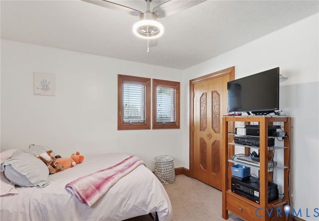 8416 Arnold Rd, Mechanicsville, VA 23111